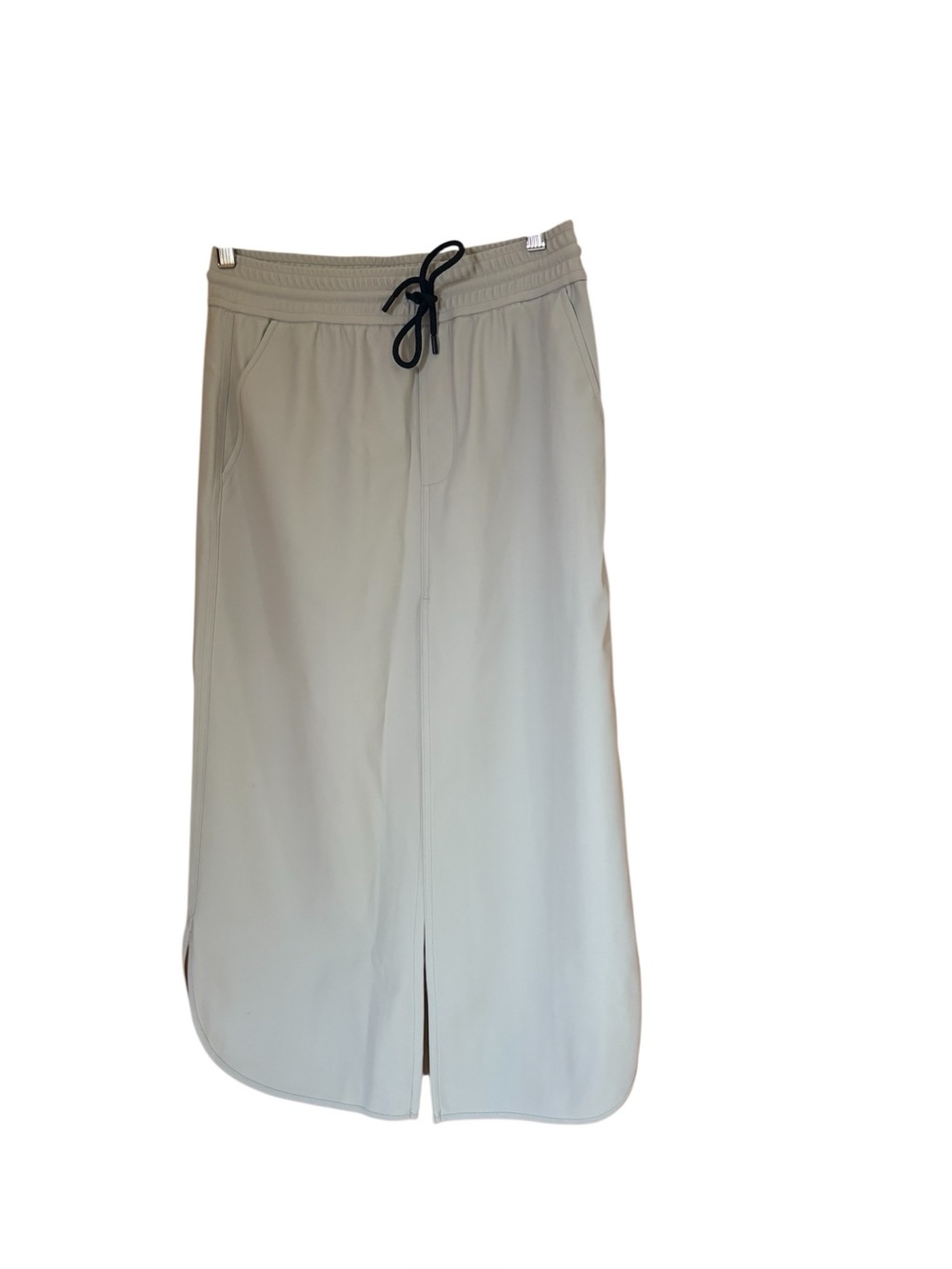 Zara Women’ Athletic Drawstring Skirt in Light Gray with Black Tie